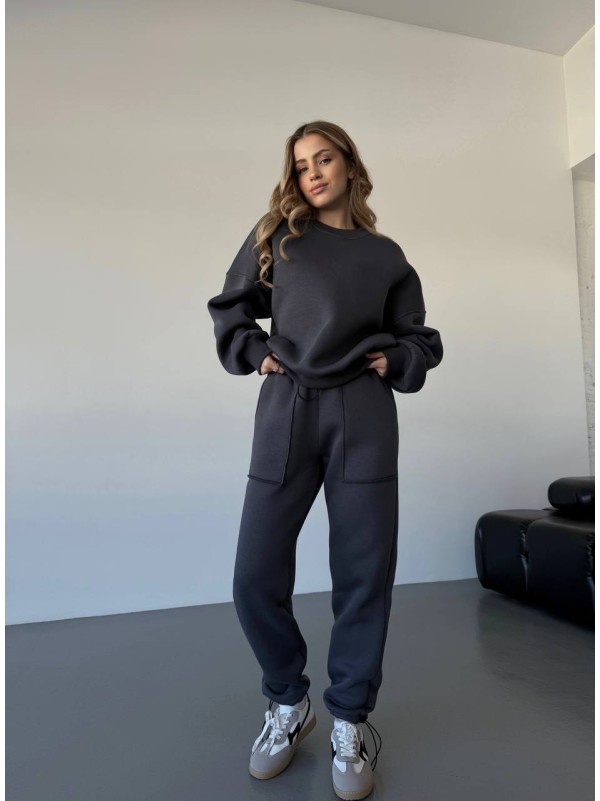 Теплий жiночий костюм графiтового кольору 35626