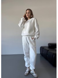 Теплий жiночий костюм молочного кольору 35627