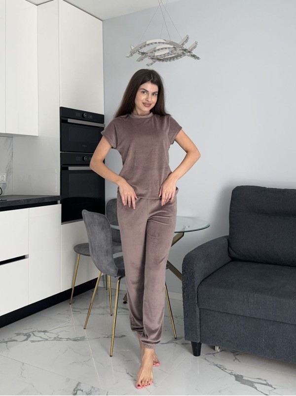 Велюровий домашній комплект трiйка кавового кольору 35629