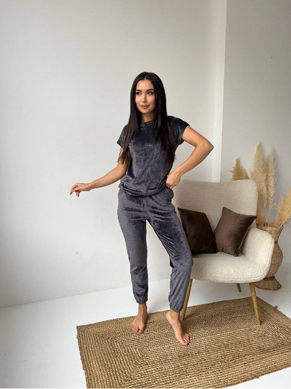 Велюровий домашній комплект трiйка графiтового кольору 35633