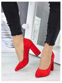 Замшеві жіночі туфлі на каблуку червоного кольору 35681