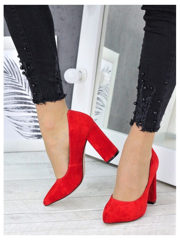 Замшеві жіночі туфлі на каблуку червоного кольору 35681