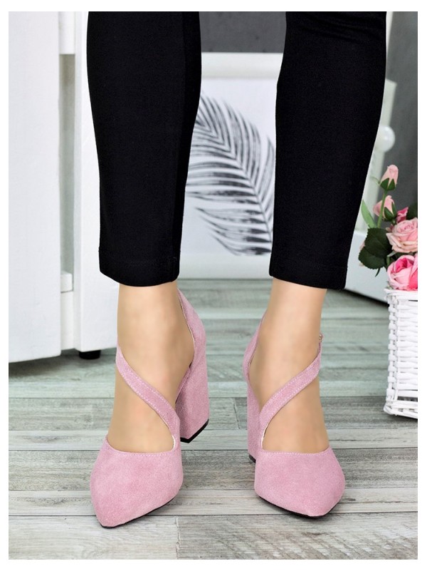 Замшеві жіночі туфлі на каблуку пудрового кольору 35684