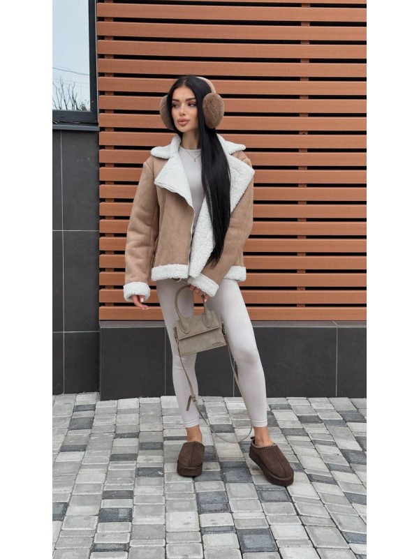 Жіноча дублянка бежевого кольору 35687