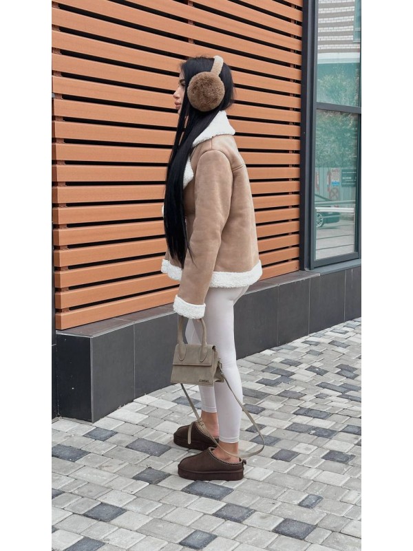 Жіноча дублянка бежевого кольору 35687