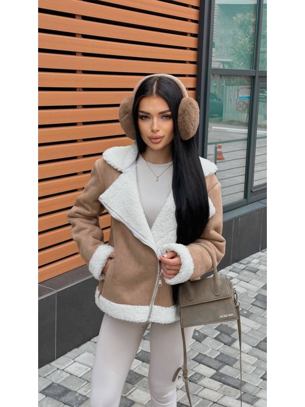Жіноча дублянка бежевого кольору 35687