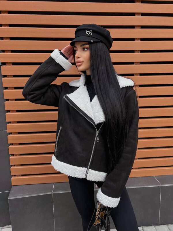 Жіноча дублянка чорного кольору 35688