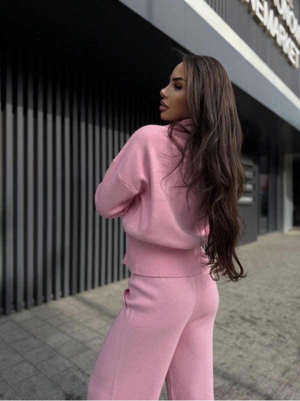 Жiночий прогулянковий костюм рожевого кольору 35689
