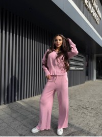 Жiночий прогулянковий костюм рожевого кольору 35689