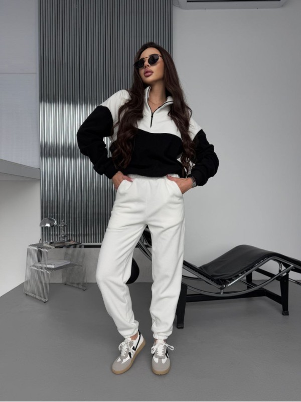 Жіночий костюм флісовий чорного кольору 35691