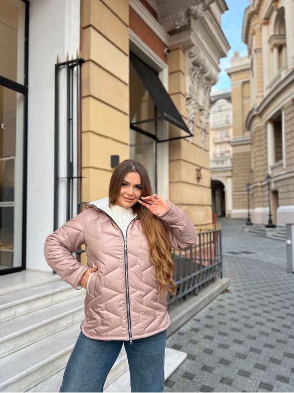 Жіноча куртка стьобана з капюшоном кавового кольору 35696