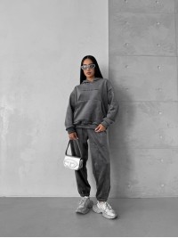 Жіночий теплий велюровий костюм з капюшоном графiтового кольору 35699