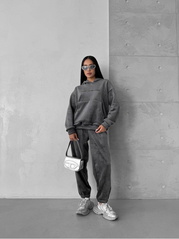 Жіночий теплий велюровий костюм з капюшоном графiтового кольору 35699