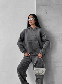 Жіночий теплий велюровий костюм з капюшоном графiтового кольору 35699