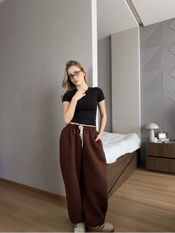 Жiночi широкi штани на флiсi коричневого кольору 35704