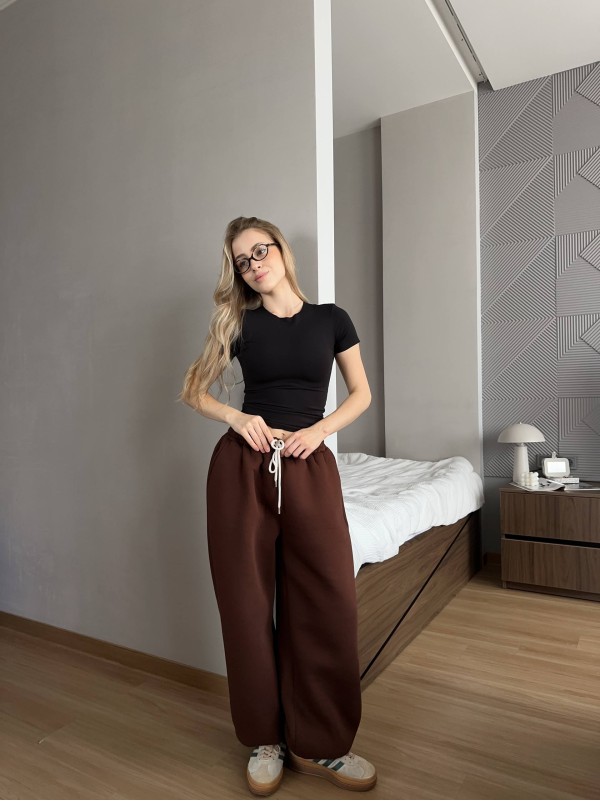 Жiночi широкi штани на флiсi коричневого кольору 35704