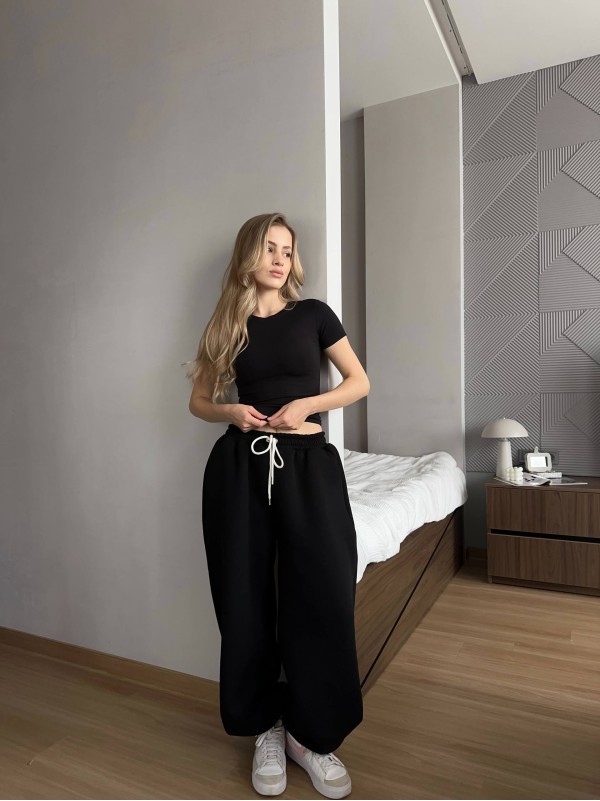 Жiночi широкi штани на флiсi чорного кольору 35705