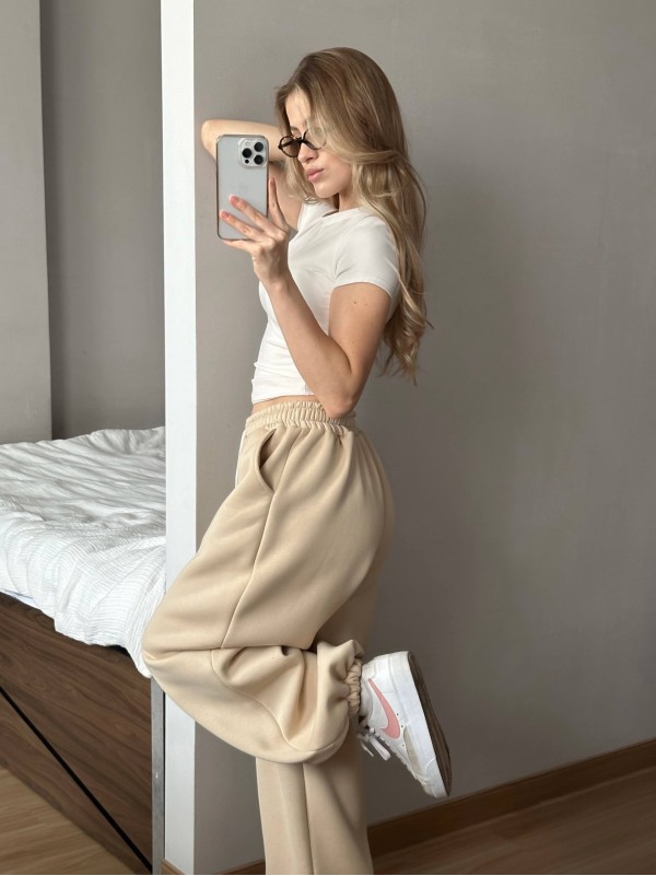 Жiночi широкi штани на флiсi бежевого кольору 35710