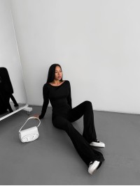 Жіночі штани кльош на флiсi чорного кольору 35712