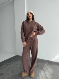Жіночий костюм iз плюшевого флісу кавового кольору 35718