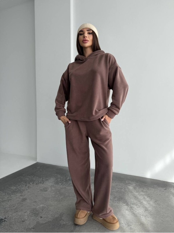 Жіночий костюм iз плюшевого флісу кавового кольору 35718