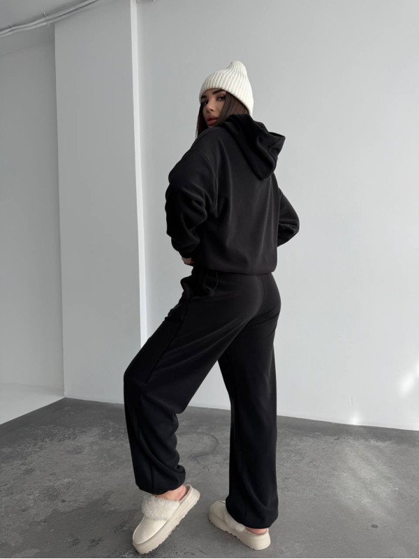 Жіночий костюм iз плюшевого флісу чорного кольору 35719