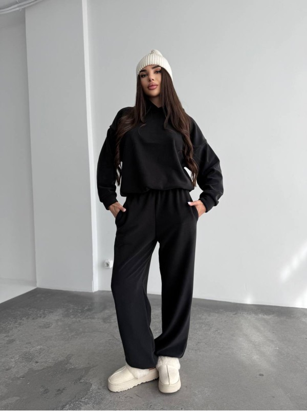 Жіночий костюм iз плюшевого флісу чорного кольору 35719