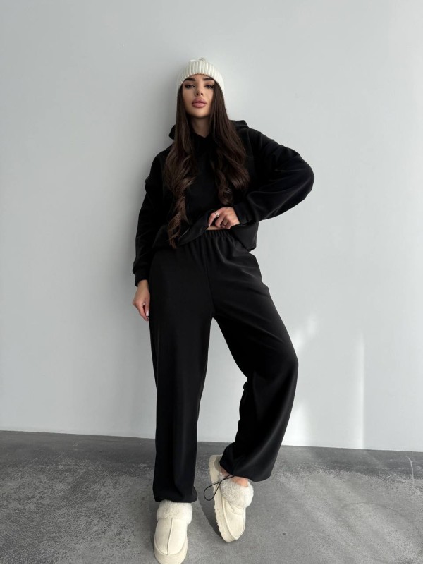 Жіночий костюм iз плюшевого флісу чорного кольору 35719