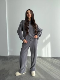 Жіночий костюм iз плюшевого флісу сiрого кольору 35720