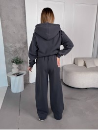 Жіночий спортивний костюм на флісi графiтового кольору 35751