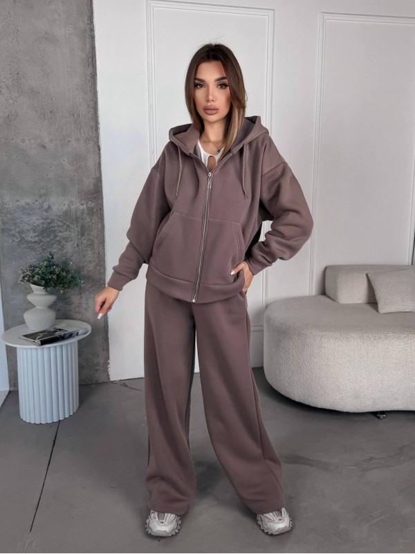 Жіночий спортивний костюм на флісi кавового кольору 35757