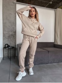 Жіночий спортивний костюм на флісi з капюшоном бежевого кольору 35769