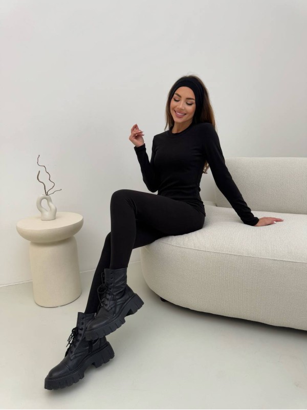 Жіночий теплий термокостюм чорного кольору 35782