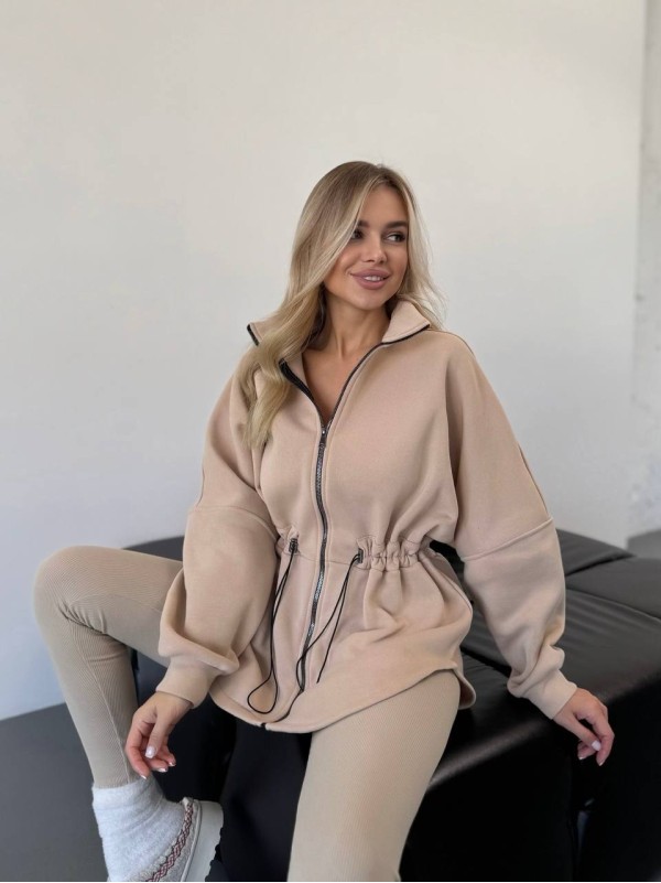 Жіноча тепла кофта на блискавці бежевого кольору 35793