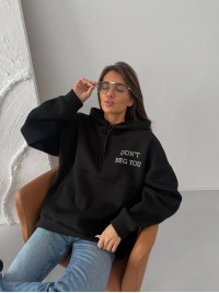 Жіноче тепле худі з малюнком чорного кольору 35795