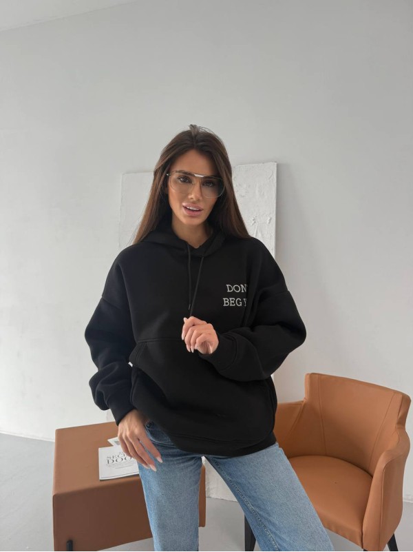 Жіноче тепле худі з малюнком чорного кольору 35795