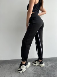 Жiночi спортивнi штани на флiсi чорного кольору 35806