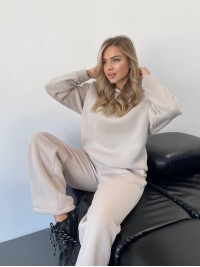 Теплий жiночий костюм з капюшоном бежевого кольору 35808