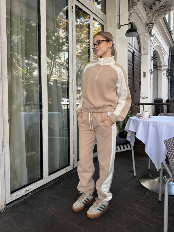 Жіночий теплий костюм з флісу бежевого кольору 35814