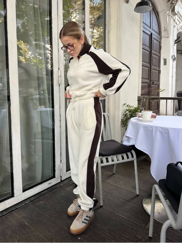 Жіночий теплий костюм з флісу молочного кольору 35815