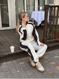 Жіночий теплий костюм з флісу молочного кольору 35815