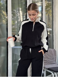 Жіночий теплий костюм з флісу чорного кольору 35816