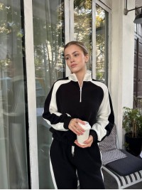 Жіночий теплий костюм з флісу чорного кольору 35816