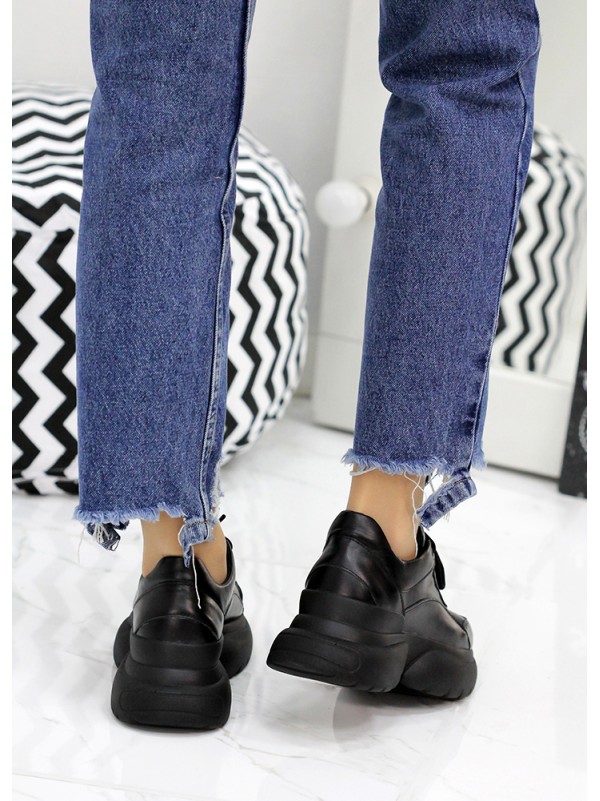 Жіночі кросівки з натуральної шкіри (цигейка) чорного кольору 35835