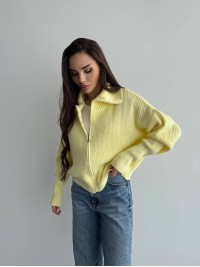 Базовий жіночий светр зi змiкою жовтого кольору 35840