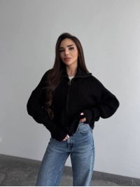 Базовий жіночий светр зi змiкою чорного кольору 35841