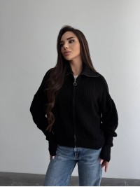 Базовий жіночий светр зi змiкою чорного кольору 35841