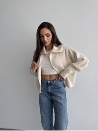 Базовий жіночий светр зi змiкою молочного кольору 35842