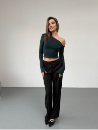 Жіночий легкий лонгслів на одне плече смарагдового кольору 35849