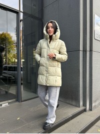 Жіноча демiсезонна куртка з капюшоном оливкового кольору 35862